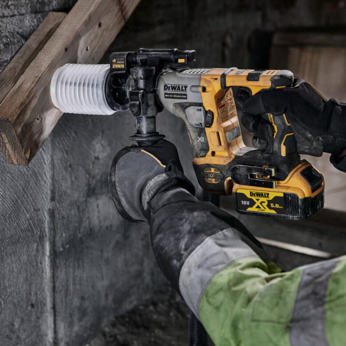akumulatoren-perforator-dewalt-dch172nt-working